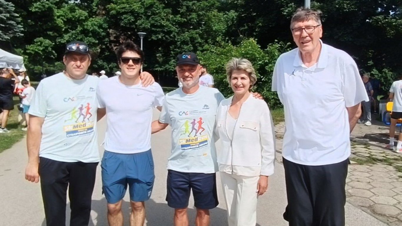 Спортен крос в София с подкрепата на Весела Лечева и Тервел Замфиров