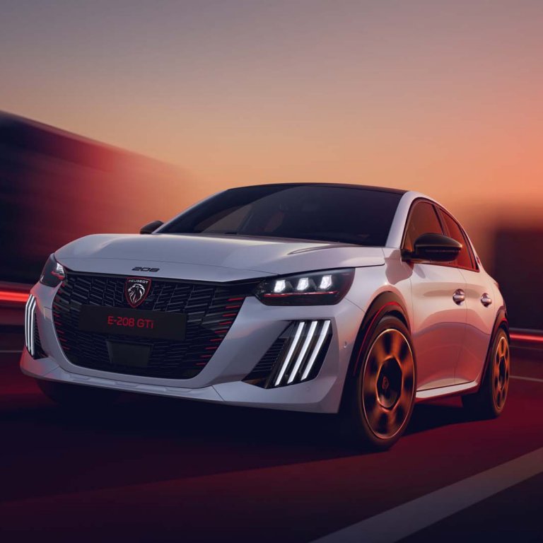 Peugeot E-208 GTi се завръща в Льо Ман, готово за състезания