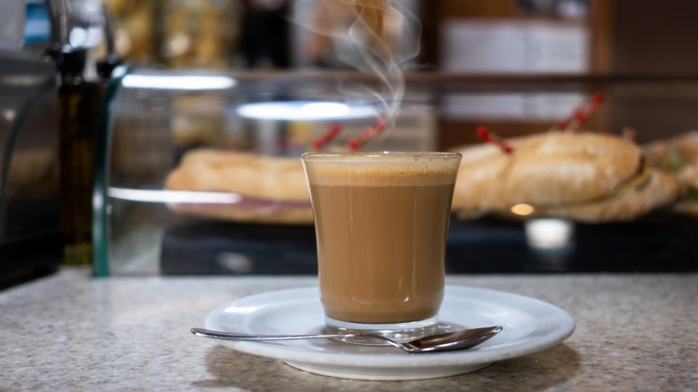 Café con leche или испанското кафе с мляко представлява една