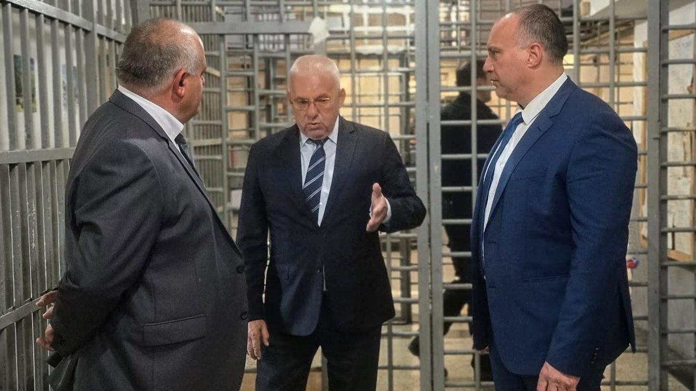 Заместник-министър на правосъдието инспектира затвора във Варна