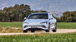 BYD Seal: 530 к.с., 3,8 секунди до 100 км/ч и до 600 км пробег с едно зареждане