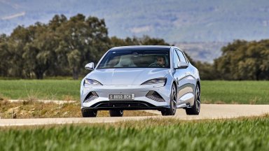 Градските диктатори на тенденции: Как BYD Seal променя правилата на играта
