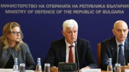 България повече няма да изпраща оръжие в Украйна