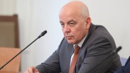 Правителството предлага Антоан Гечев за втори мандат начело на разузнаването
