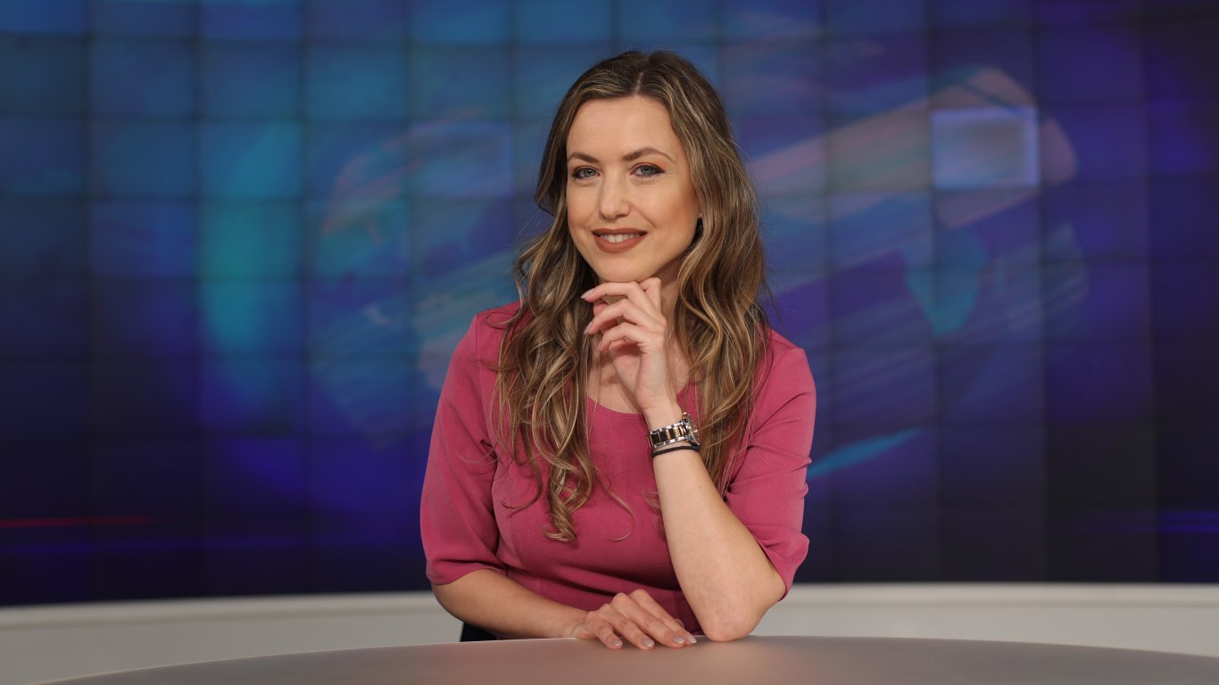 Телевизионната водеща Анелия Джамбазка журналист в Bulgaria ON AIR даде