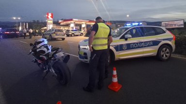 Вижте акцията на полицията срещу гонки на Асеновградско шосе в Пловдив, заснета от дрон
