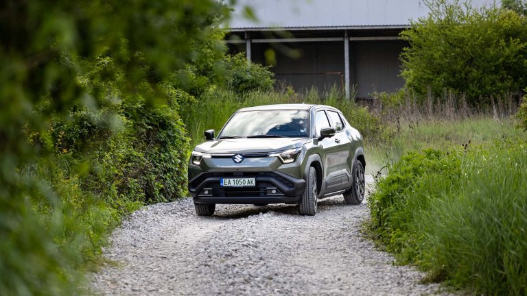 Suzuki навлиза в електрическата мобилност с eVitara (галерия и видео)