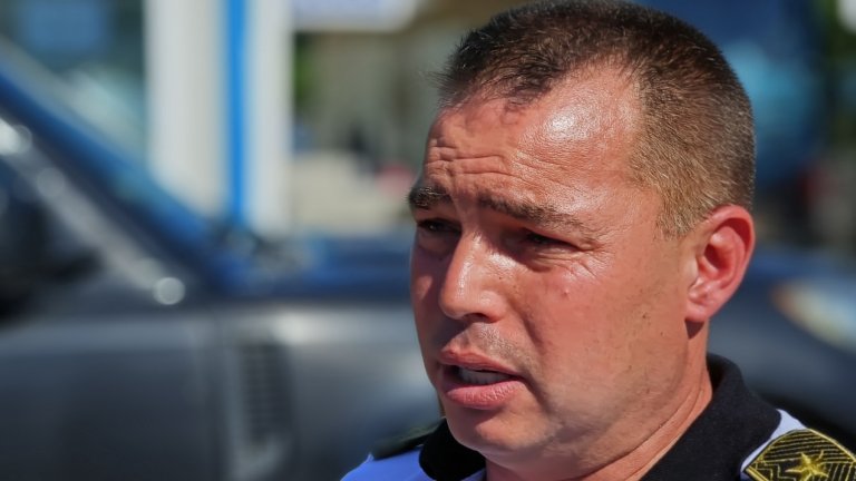 Задържан е шофьор на мигранти край Бургас, образувано е бързо производство
