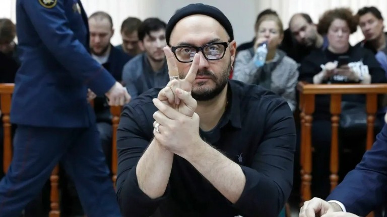 Световният режисьор Кирил Серебренников пристигна в София