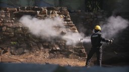 Керхер почисти сектора на мечките в старозагорския зоопарк