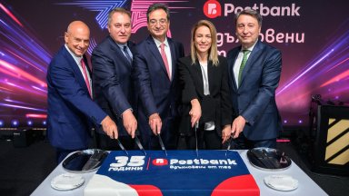 Postbank отбеляза 35 години в България със събитие, което събра световен тенис, бизнес елита и хиляди гости