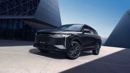 Китайски премиум SUV се облече в черно и стана още по-специален