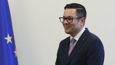 Пулев се срещна с вицепрезидента на Китай: България търси повече инвестиции и износ