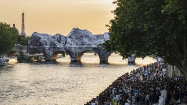 Парижкото летище "Шарл дьо Гол" предлага арт паспорт, вдъхновен от "Пещерата на Пон Ньоф"