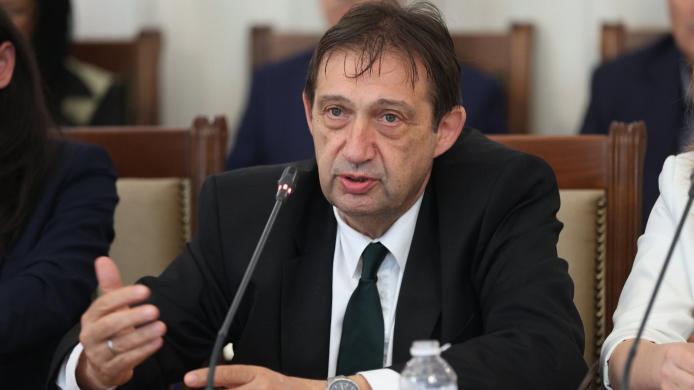 На 17 юни 2026 г министърът на регионалното развитие и