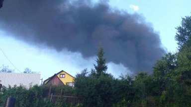 Пламъци и гъст пушек се издигат над Москва, Русия атакува Киев с ракети (видео)