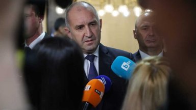 Радев: Няма да допуснем санкции на Вагит Алекперов и да се простреляме в крака с "Лукойл"