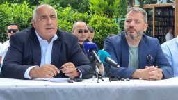 Делян Добрев обяви, че прекратява политическата си кариера и се оттегля от НС (видео)