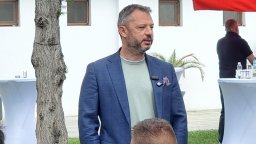 Делян Добрев обяви, че прекратява политическата си кариера и се оттегля от НС (видео)