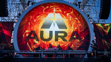 Хиляди танцуваха до сутринта на първия ден от AURA: Temple of Eos