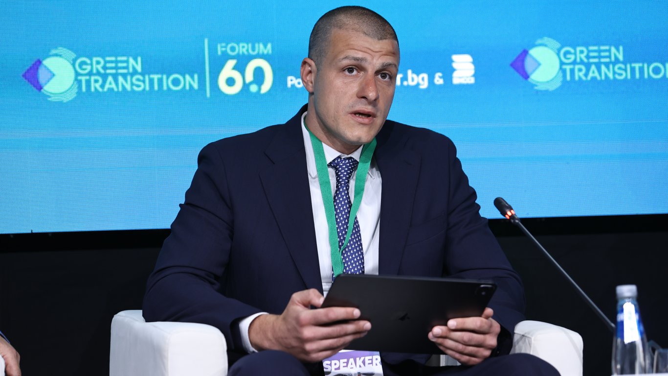 УниКредит Булбанк стартира програма за кръгова икономика с финансиране над 300 млн. евро