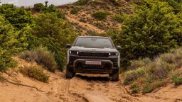Jeep Compass удвоява свободата на избор с версия 4xe (снимки и видео)