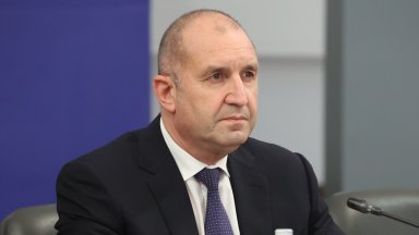 Кабинетът "Радев" няма да замразява минималната заплата