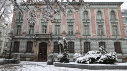 Община Пловдив обяви обществена поръчка за реставрация на фасадите на сградата на БНБ