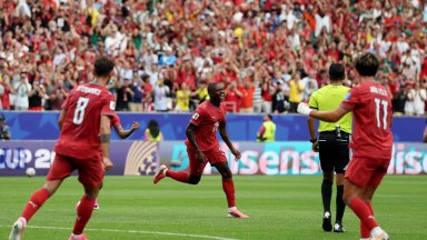 Мондиал 2026 на живо: Португалия - Узбекистан 2:0, гол и на Нуно Мендеш
