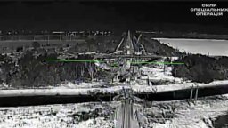 Украйна разруши ключов жп мост над Севернокримския канал (видео)