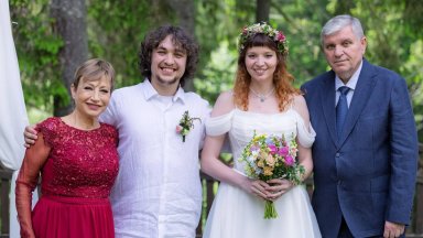 Синът на Мира Радева вдигна сватба под връх Мусала (снимки)