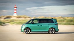 Volkswagen ID. Buzz бил "на косъм" от сдобиване с бензинов двигател