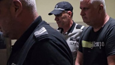 Оставиха в ареста тираджията от "Тракия", катастрофирал със спукана гума и преди две години