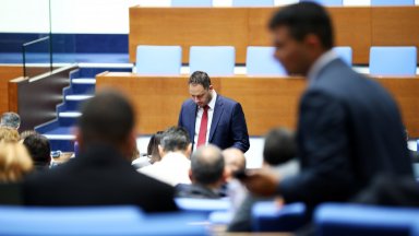 ПБ издигна назначен този месец на друг пост за новата антикорупционна комисия