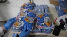 Разбиха "склад на колела" за райски газ пред дискотека в Созопол, задържаха и дилъра с кокаин