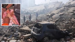 Чудо в бедствието: 32 часа след труса извадиха от отломките оцеляло новородено (видео)