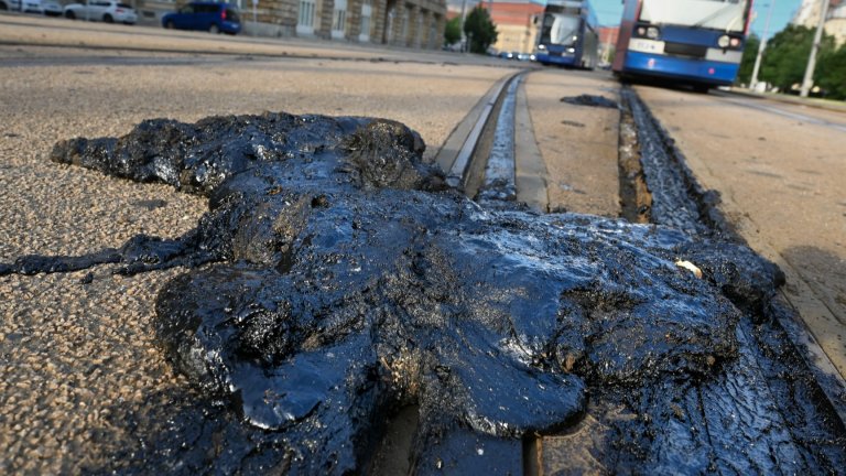 Релсите и светофарите в Германия започнаха да се разтапят заради жегата (снимки/видео)