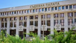 Шефът на ВиК-Бургас е обвинен за вреди на дружеството за над 303 000 евро