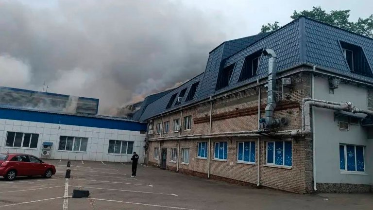 Зеленски се присмя на руските военни действия, дронове на 10 вълни атакуваха Москва