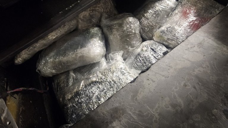 Откриха над 47 кг марихуана в тайник на кола с две германки на "Капитан Андреево" (видео)