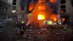 Най-малко пет жертви и десетки ранени при руска атака над Киев, Полша вдигна изтребители