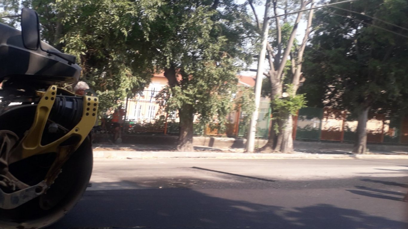 Екипи на Регионалната инспекция по околна среда и води РИОСВ