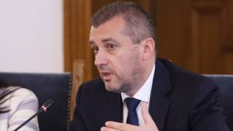 Георги Пеев: Половината вагони на БДЖ са от миналия век, одитът на НКЖИ приключва до края на юли