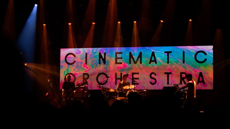 The Cinematic Orchestra се завръщат в София с ексклузивен клубен концерт и нова музика