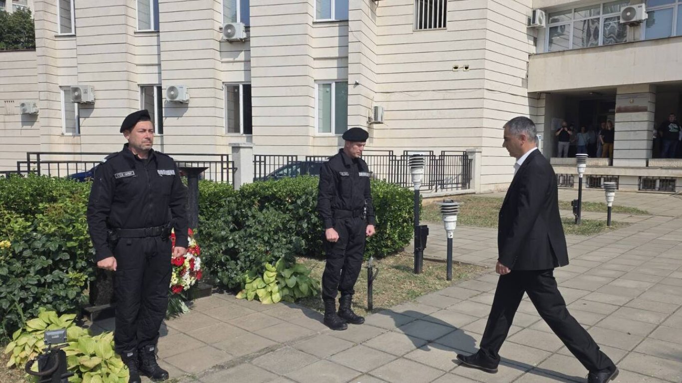 Над 150 служители на МВР в Русенско получиха отличия по случай професионалния празник