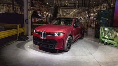 Новото BMW X5 слезе от поточната линия на завода в Спартанбърг