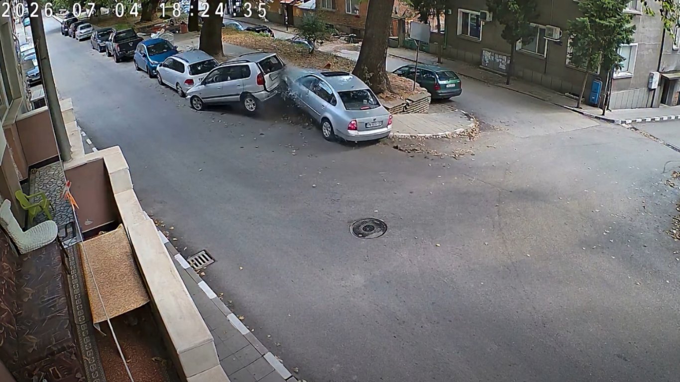 Млад водач предизвика пътнотранспортно произшествие в град Асеновград на 5