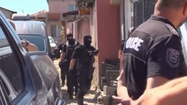 Близо 300 са участниците в масовия бой в Асеновград, 12 са простреляни с въздушна пушка