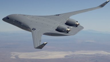 Риба скат в небето: Задава се новият американски самолет "Зет4" 