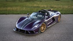 Hennessey Venom F5-M дебютира в Гудууд с цена от 2,65 милиона долара (видео)
